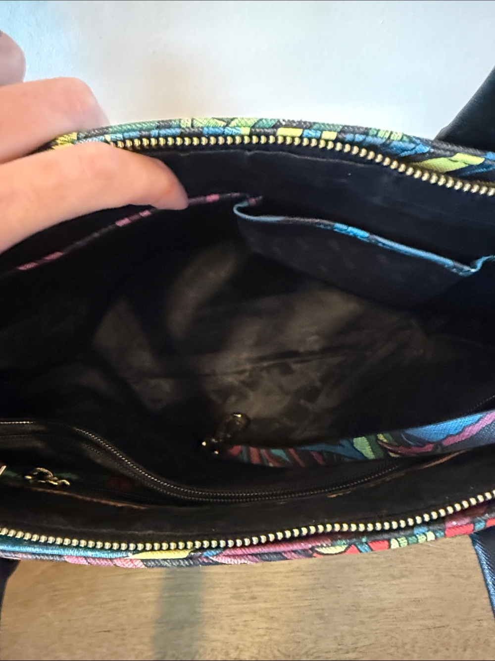 Pineda Covalin K’iin Saffiano "Cactus Sanctuary" Tote Bag – Vibrant Floral - Picture 6 of 7